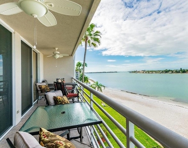 5701 Bahia Del Mar Circle - Photo Thumbnail 2