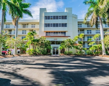 6085 Bahia Del Mar Circle - Photo Thumbnail 27