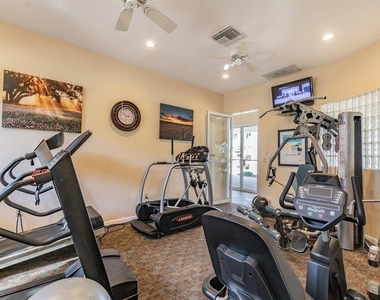 6085 Bahia Del Mar Circle - Photo Thumbnail 21