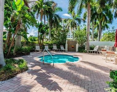 6085 Bahia Del Mar Circle - Photo Thumbnail 15