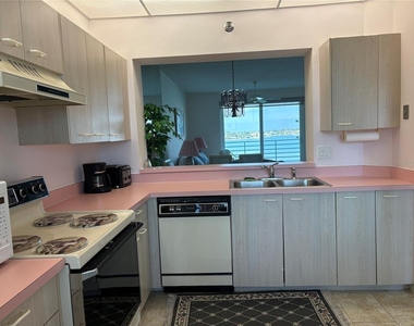 7979 Sailboat Key Boulevard S - Photo Thumbnail 7