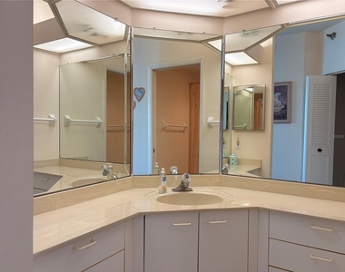 7979 Sailboat Key Boulevard S - Photo Thumbnail 22