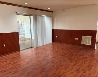 7543 Ivory Terrace - Photo Thumbnail 8