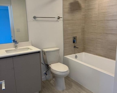5587 Millenia Park Boulevard - Photo Thumbnail 9