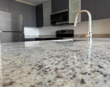 5587 Millenia Park Boulevard - Photo Thumbnail 4