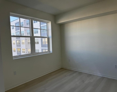 5587 Millenia Park Boulevard - Photo Thumbnail 16