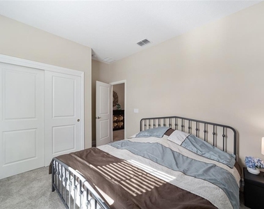 5521 Nw 45th Lane - Photo Thumbnail 6