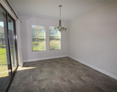 10284 Atwater Bay Drive - Photo Thumbnail 4