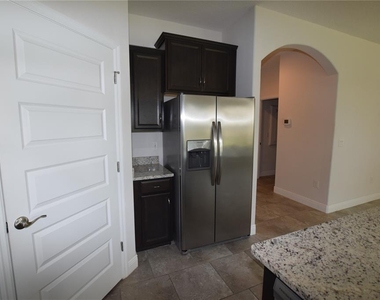 10284 Atwater Bay Drive - Photo Thumbnail 11