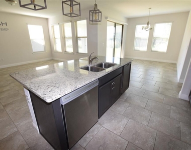 10284 Atwater Bay Drive - Photo Thumbnail 12