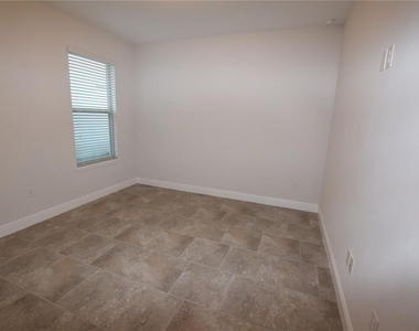 10284 Atwater Bay Drive - Photo Thumbnail 19