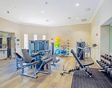 8000 Cool Breeze Drive - Photo Thumbnail 20
