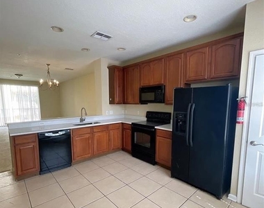 8000 Cool Breeze Drive - Photo Thumbnail 5