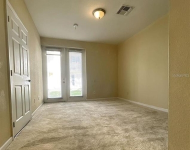 8000 Cool Breeze Drive - Photo Thumbnail 7