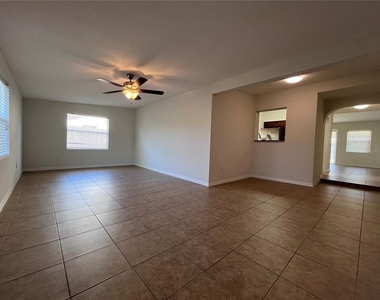 1724 Peruvian Lane - Photo Thumbnail 4