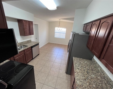1724 Peruvian Lane - Photo Thumbnail 6