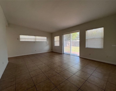1724 Peruvian Lane - Photo Thumbnail 3
