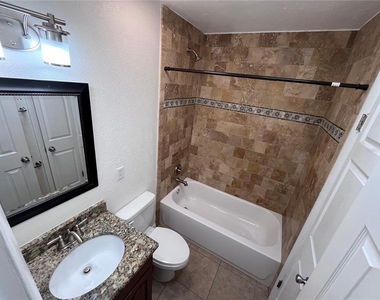 1724 Peruvian Lane - Photo Thumbnail 12