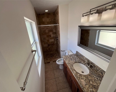 1724 Peruvian Lane - Photo Thumbnail 10