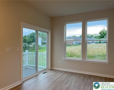 7620 Clayton Avenue - Photo Thumbnail 6