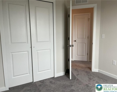 7620 Clayton Avenue - Photo Thumbnail 16
