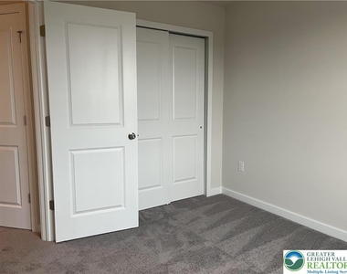 7620 Clayton Avenue - Photo Thumbnail 15
