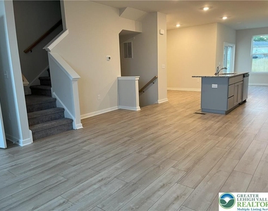 7620 Clayton Avenue - Photo Thumbnail 8