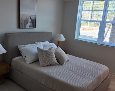 5587 Millenia Park Blvd - Photo Thumbnail 3