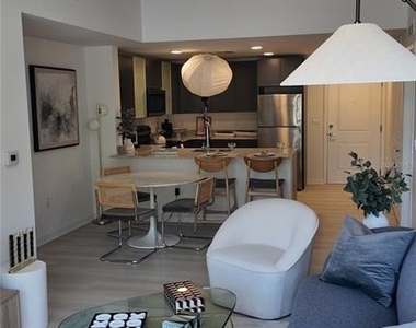 5587 Millenia Park Blvd - Photo Thumbnail 10