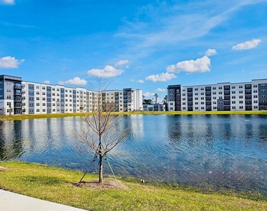 5587 Millenia Park Blvd - Photo Thumbnail 30