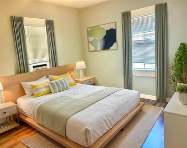 731 Florence Street - Photo Thumbnail 5