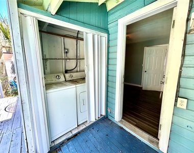 731 Florence Street - Photo Thumbnail 8