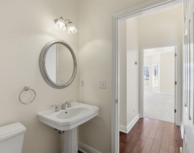 14313 Nw 60th Avenue - Photo Thumbnail 27