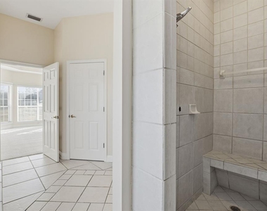 14313 Nw 60th Avenue - Photo Thumbnail 30