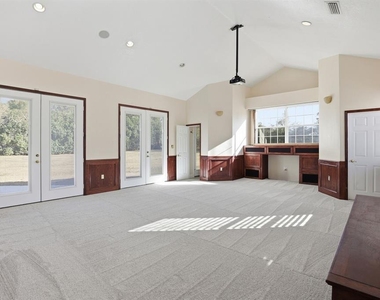 14313 Nw 60th Avenue - Photo Thumbnail 17