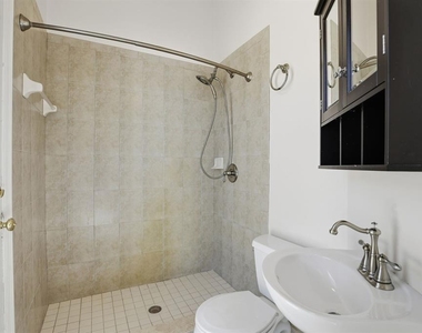 14313 Nw 60th Avenue - Photo Thumbnail 21