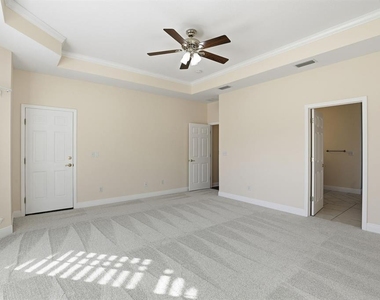 14313 Nw 60th Avenue - Photo Thumbnail 29