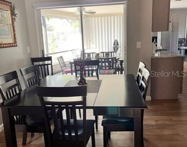 22497 Glen Avenue - Photo Thumbnail 8