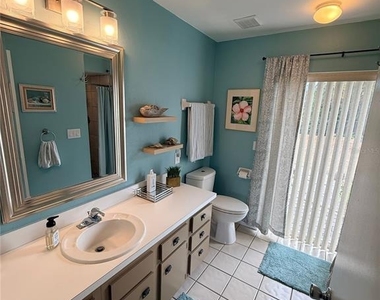 22497 Glen Avenue - Photo Thumbnail 23