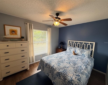 22497 Glen Avenue - Photo Thumbnail 44