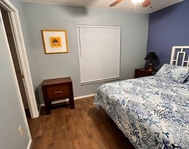 22497 Glen Avenue - Photo Thumbnail 25