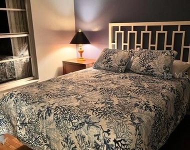 22497 Glen Avenue - Photo Thumbnail 24