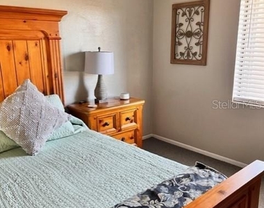 22497 Glen Avenue - Photo Thumbnail 14