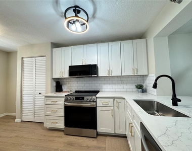 4110 Ironwood Circle - Photo Thumbnail 4