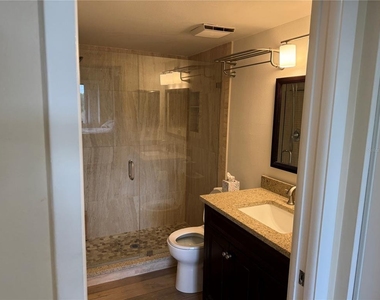 5631 Ashton Lake Drive - Photo Thumbnail 14