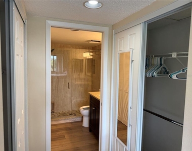5631 Ashton Lake Drive - Photo Thumbnail 16