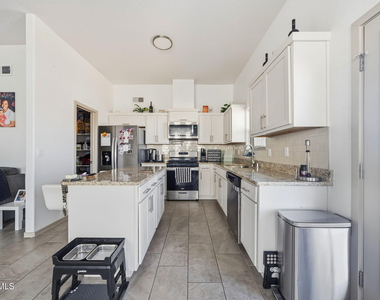 1181 Summer Rain Street - Photo Thumbnail 2