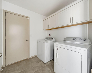 1181 Summer Rain Street - Photo Thumbnail 14