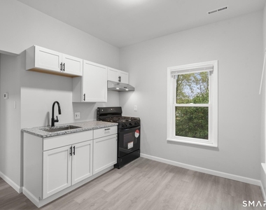 20 Waverly Street - Photo Thumbnail 9
