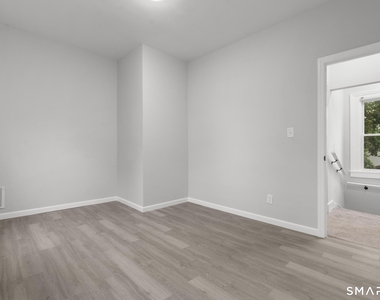 20 Waverly Street - Photo Thumbnail 5